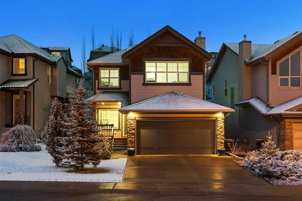 Main Photo: 359 ST. MORITZ Drive SW in Calgary: Springbank Hill Detached for sale : MLS®# A2093112