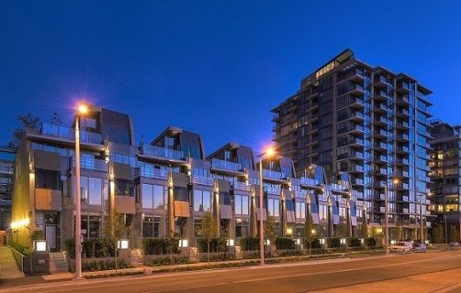 Main Photo: 256 W 1ST Avenue in Vancouver: False Creek Townhouse for sale in "THE JAMES" (Vancouver West)  : MLS®# R2132636