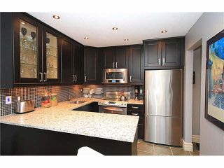 Photo 2: 207 450 BROMLEY Street in Coquitlam: Coquitlam East Condo for sale in "BROMLEY MANOR" : MLS®# V1098263