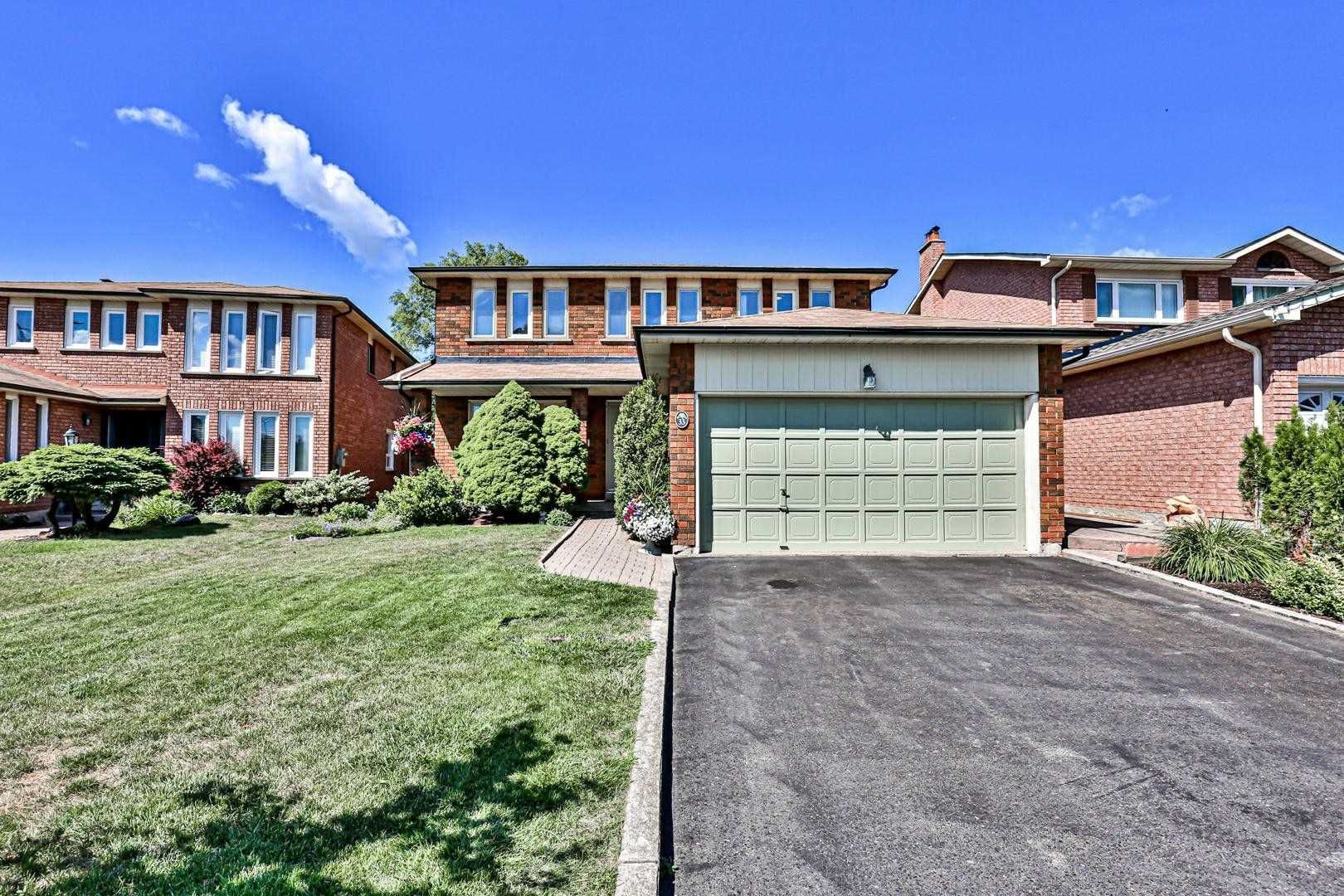 Main Photo: 33 Cobbler Crescent in Markham: Raymerville House (2-Storey) for sale : MLS®# N4840822