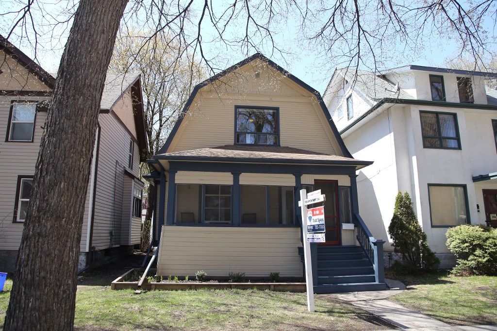 Photo 2: Photos: 180 Evanson Street in WINNIPEG: Wolseley Single Family Detached for sale (West Winnipeg)  : MLS®# 1411169