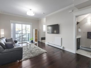 Photo 4: 209 3488 SEFTON Street in Port Coquitlam: Glenwood PQ Townhouse for sale in "Sefton Springs" : MLS®# R2420953