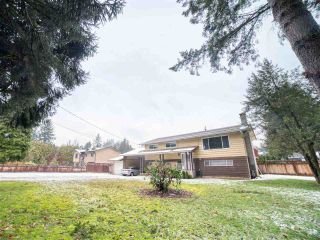 Photo 3: 20073 42 Avenue in Langley: Brookswood Langley House for sale : MLS®# R2538938