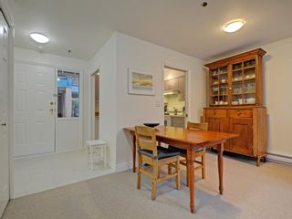 Photo 11: 104 988 W 16TH Avenue in Vancouver: Cambie Condo for sale in "THE OAKS" (Vancouver West)  : MLS®# R2344280