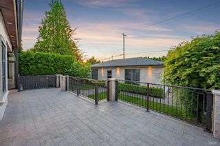 Photo 11: 825 W 42ND Avenue in Vancouver: Oakridge VW House for sale (Vancouver West)  : MLS®# R2702943