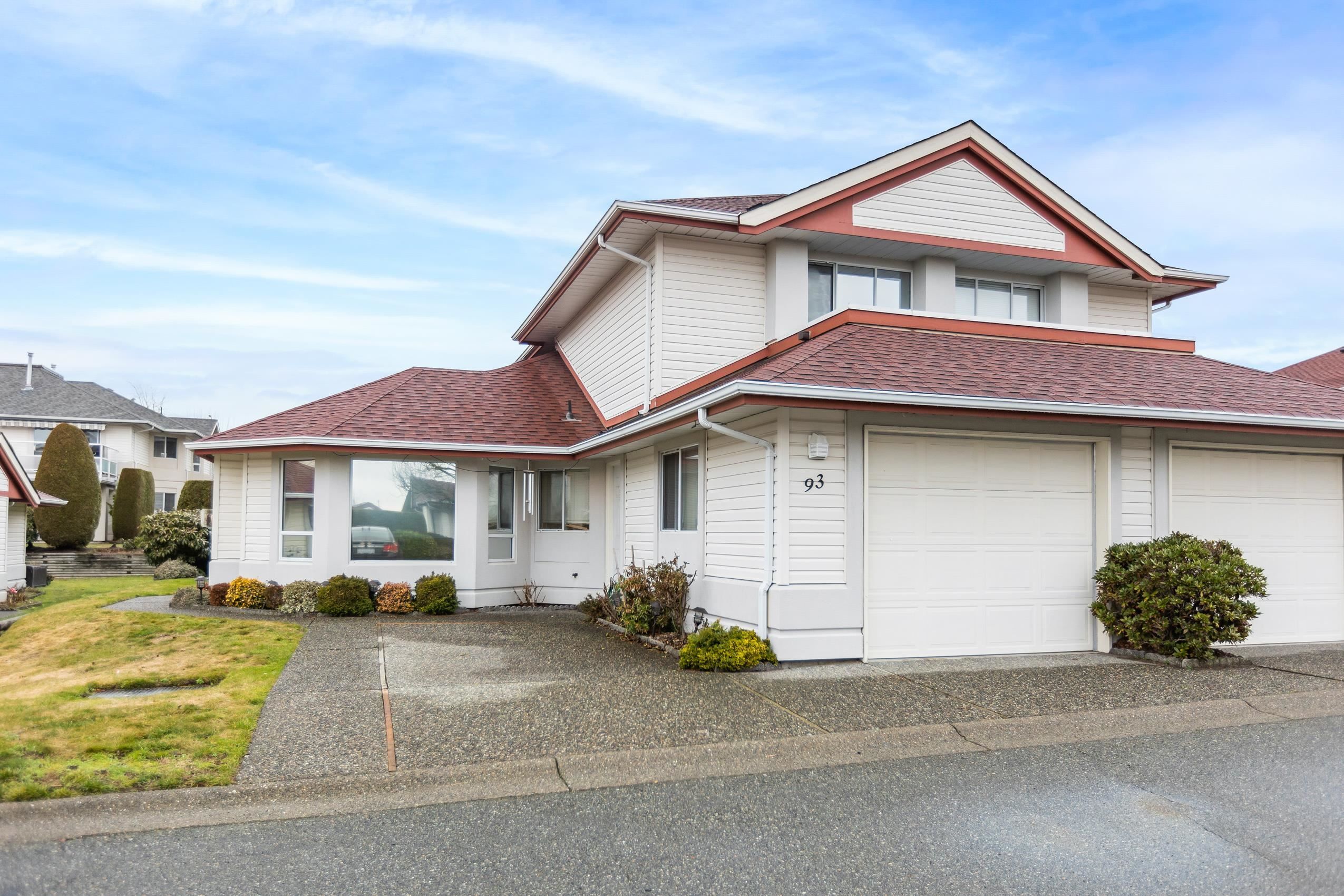 Main Photo: 93 31406 UPPER MACLURE ROAD in Abbotsford: Abbotsford West Townhouse for sale : MLS®# R2645271