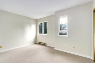 Photo 19: 206 1535 CHESTERFIELD Avenue in North Vancouver: Central Lonsdale Condo for sale in "Kensington Court" : MLS®# R2753708