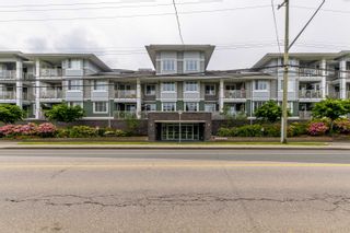 Photo 2: 305 46262 FIRST Avenue in Chilliwack: Chilliwack Proper East Condo for sale in "THE SUMMIT" : MLS®# R2695249
