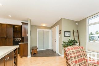 Photo 2: 4020 120 Street in Edmonton: Zone 16 House for sale : MLS®# E4320915