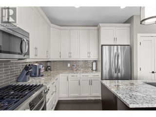 Photo 7: 4000 Redstone Crescent Unit# 204 in Peachland: House for sale : MLS®# 10304868