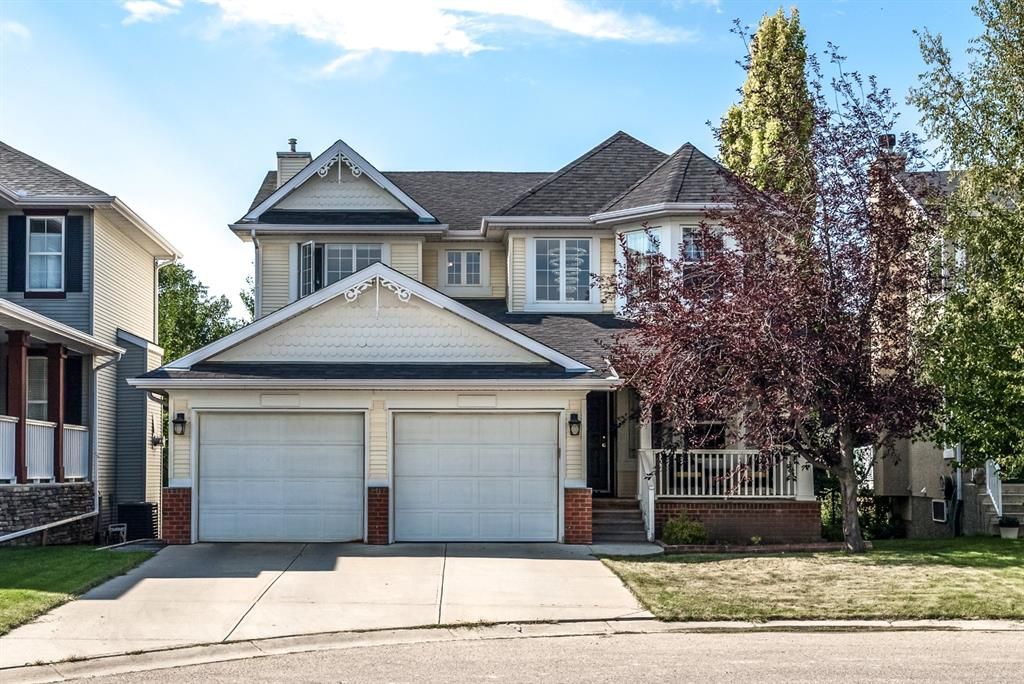 Main Photo: 327 Discovery Place SW in Calgary: Discovery Ridge Detached for sale : MLS®# A1255491