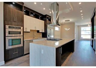 Photo 10: 2009 25 Avenue SW in Calgary: Richmond Semi Detached (Half Duplex) for sale : MLS®# A2038589