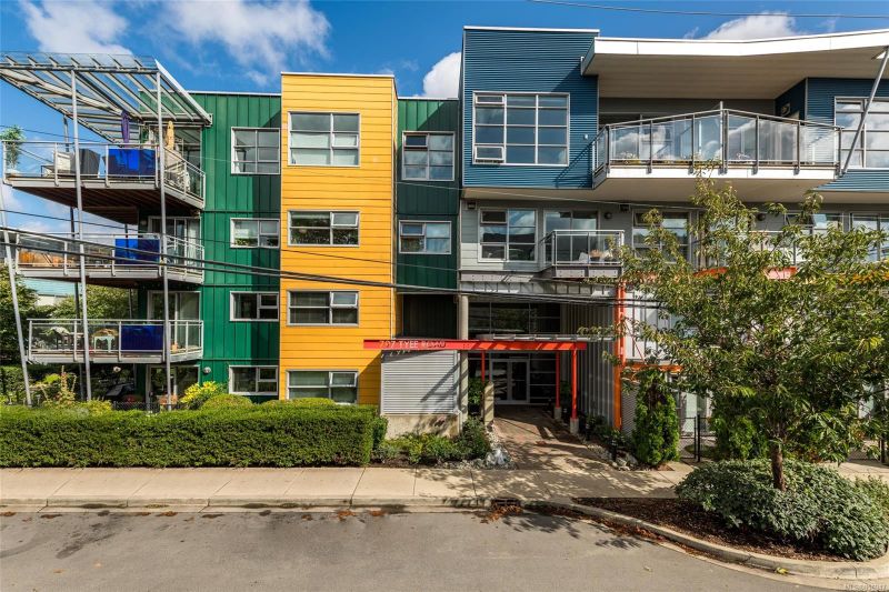FEATURED LISTING: 413 - 797 Tyee Rd Victoria
