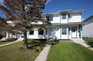 Main Photo: 5422 45 Street: Lacombe Row/Townhouse for sale : MLS®# A2132643