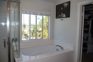 Photo 12: OCEANSIDE House for sale : 4 bedrooms : 1079 Greenway Rd
