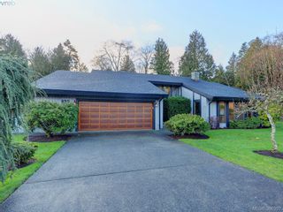 Photo 1: 839 Wavecrest Pl in VICTORIA: SE Broadmead House for sale (Saanich East)  : MLS®# 777594