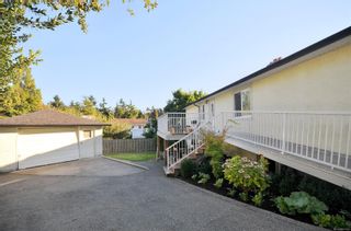 Photo 13: 1211 Hopkins Pl in Saanich: SE Maplewood House for sale (Saanich East)  : MLS®# 921103