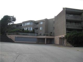 Main Photo: 213 9632 120A Street in Surrey: Cedar Hills Condo for sale in "CHANDLERS HILL" (North Surrey)  : MLS®# F1437737