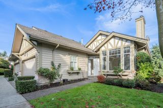 Photo 1: 56 5221 OAKMOUNT Crescent in Burnaby: Oaklands Townhouse for sale in "Seasons in the Oaklands" (Burnaby South)  : MLS®# R2834278