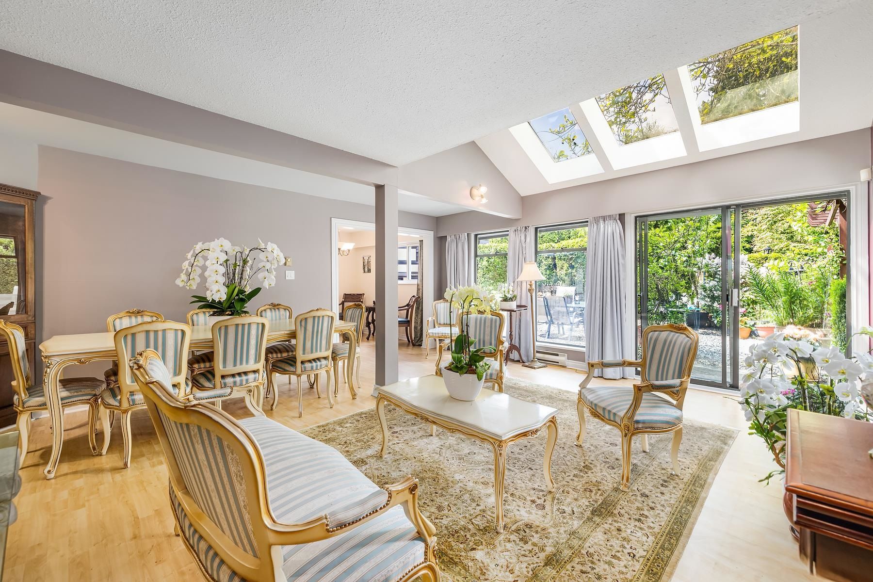 Main Photo: 3702 EDGEMONT Boulevard in North Vancouver: Edgemont Townhouse for sale : MLS®# R2713823