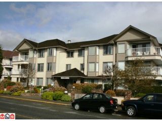 Photo 1: 110 33401 MAYFAIR Avenue in Abbotsford: Central Abbotsford Condo for sale in "MAYFAIR GARDENS" : MLS®# F1008610