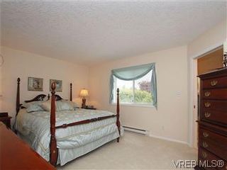 Photo 10: 1028 Adeline Pl in VICTORIA: SE Broadmead House for sale (Saanich East)  : MLS®# 573085