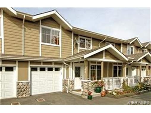 Main Photo:  in : La Langford Proper Row/Townhouse for sale (Langford)  : MLS®# 428967