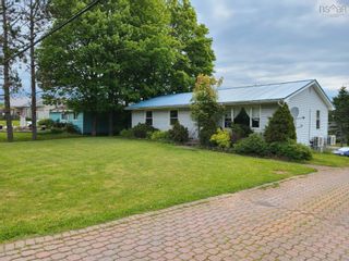 Photo 2: 900 Pictou Road in East Mountain: 104-Truro / Bible Hill Residential for sale (Northern Region)  : MLS®# 202213337
