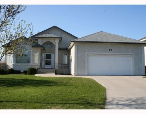 Main Photo: 89 SHAMROCK Drive in WINNIPEG: Windsor Park / Southdale / Island Lakes Residential for sale (South East Winnipeg)  : MLS®# 2909717