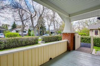 Photo 2: 224 8 AV NE in Calgary: Crescent Heights House for sale : MLS®# C4245594