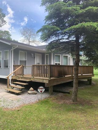 Photo 1: 257 KENS Cove in Buffalo Point: R17 Residential for sale : MLS®# 202217544