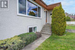 Photo 45: 542 Joffre St in Esquimalt: House for sale : MLS®# 957645