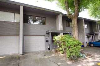 Photo 16: 4975 RIVER REACH in Delta: Ladner Elementary Townhouse for sale in "HARBOURSIDE" (Ladner)  : MLS®# R2329819