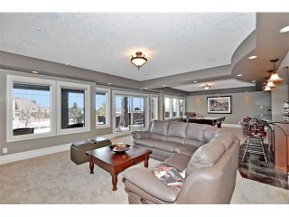 Photo 31: 18 DISCOVERY VISTA Point(e) SW in Calgary: Discovery Ridge House for sale : MLS®# C4018901
