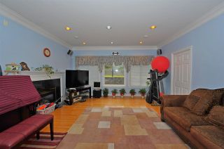 Photo 7: 5568 IRVING STREET in Burnaby: Forest Glen BS 1/2 Duplex for sale (Burnaby South)  : MLS®# R2032600