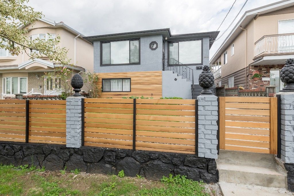 Photo 1: Photos: 4306 BEATRICE ST in VANCOUVER: Victoria VE House for sale (Vancouver East)  : MLS®# R2095699