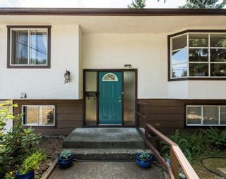 Photo 3: 2831 Ronald Rd in Langford: La Glen Lake House for sale : MLS®# 937304
