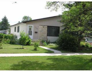 Photo 1: 139 HENDON Avenue in WINNIPEG: Charleswood Residential for sale (South Winnipeg)  : MLS®# 2905783