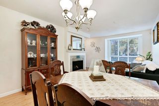 Photo 3: 35 6588 SOUTHOAKS Crescent in Burnaby: Highgate Townhouse for sale (Burnaby South)  : MLS®# R2780009