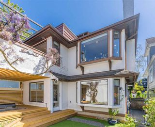 Photo 2: 3119 W 3RD Avenue in Vancouver: Kitsilano 1/2 Duplex for sale (Vancouver West)  : MLS®# R2578841