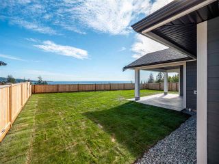 Photo 4: 5644 DERBY Road in Sechelt: Sechelt District House for sale in "SilverStone Heights" (Sunshine Coast)  : MLS®# R2499650