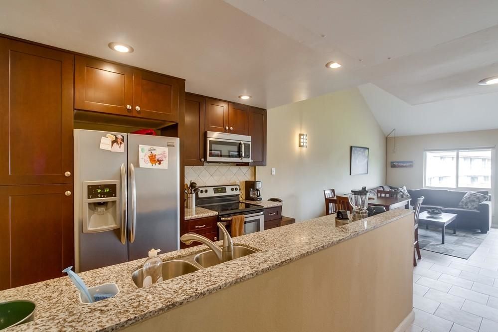 Main Photo: MISSION VALLEY Condo for sale : 2 bedrooms : 6171 Rancho Mission Rd #314 in San Diego