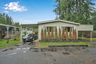 Photo 1: E219 20071 24 Avenue in Langley: Brookswood Langley Manufactured Home for sale in "Fernridge Park" : MLS®# R2825296