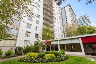 Photo 2: 1004 1251 CARDERO Street in Vancouver: West End VW Condo for sale (Vancouver West)  : MLS®# R2873726