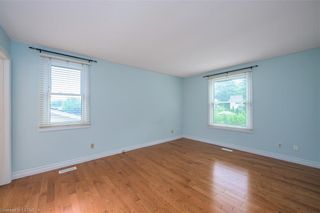 Photo 12: 324 Village Green Avenue in London: South N Single Family Residence for sale (South)  : MLS®# 40321940