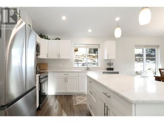 Photo 8: 7105 Dunwaters Road Fintry: Okanagan Shuswap Real Estate Listing: MLS®# 10308926