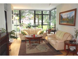 Photo 4: # 301 15 E ROYAL AV in New Westminster: Fraserview NW Condo for sale in "VICTORIA HILL HIGH RISES" : MLS®# V989264