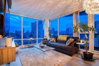 Photo 8: 2301 1033 MARINASIDE Crescent in Vancouver: Yaletown Condo for sale in "QUAY WEST" (Vancouver West)  : MLS®# R2373254