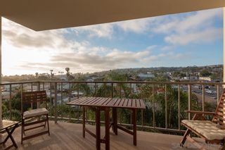 Photo 2: PACIFIC BEACH Condo for sale : 2 bedrooms : 4944 Cass St #603 in San Diego