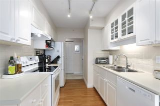 Photo 10: 905 5775 HAMPTON Place in Vancouver: University VW Condo for sale in "The Chatham" (Vancouver West)  : MLS®# R2433107